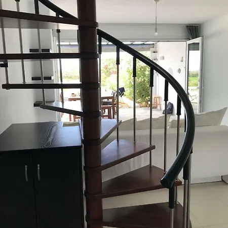 Orkos House Nyaraló