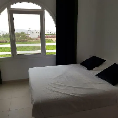 Nyaraló Orkos House Pláka
